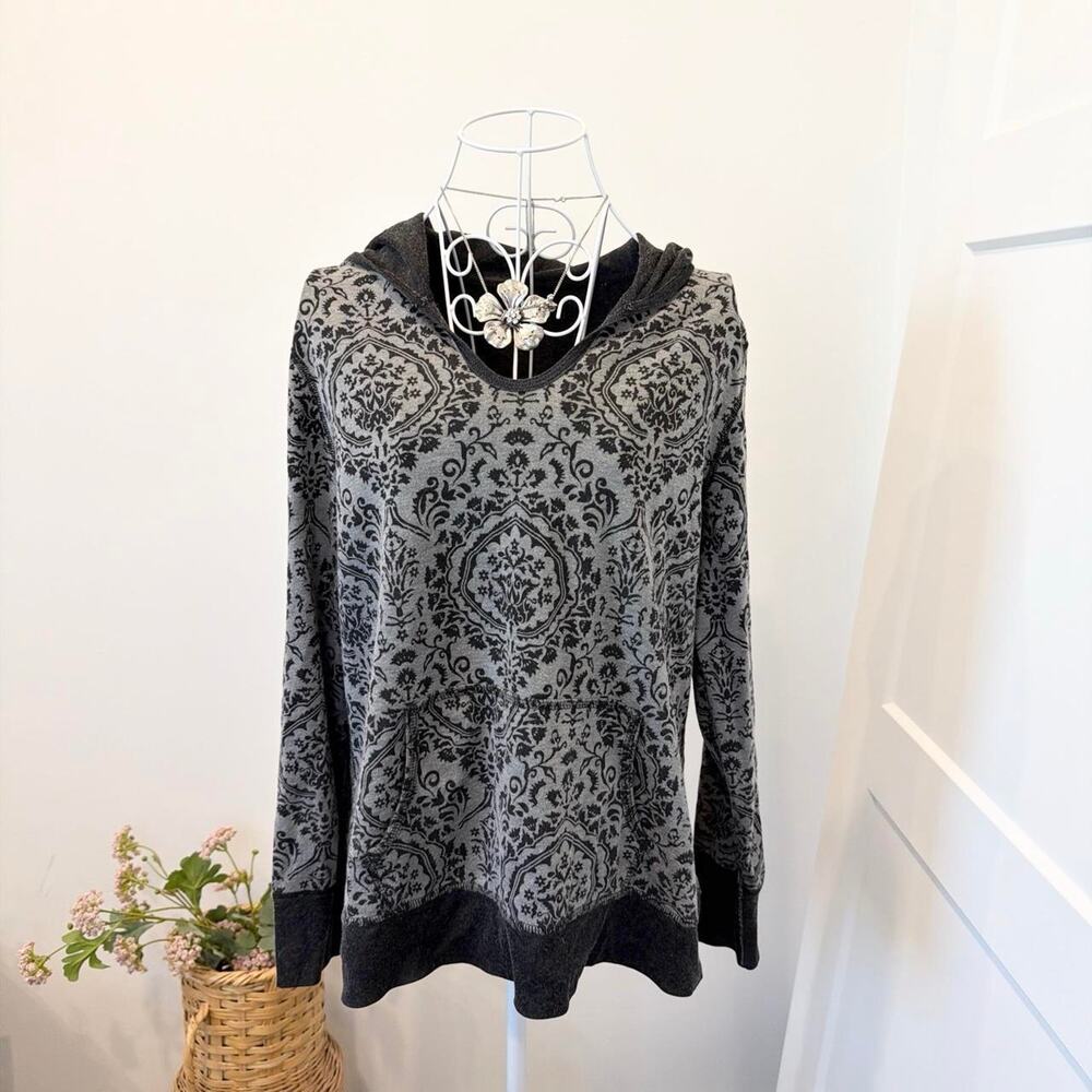 Cute vintage y2k black & gray hoodie long sleeve